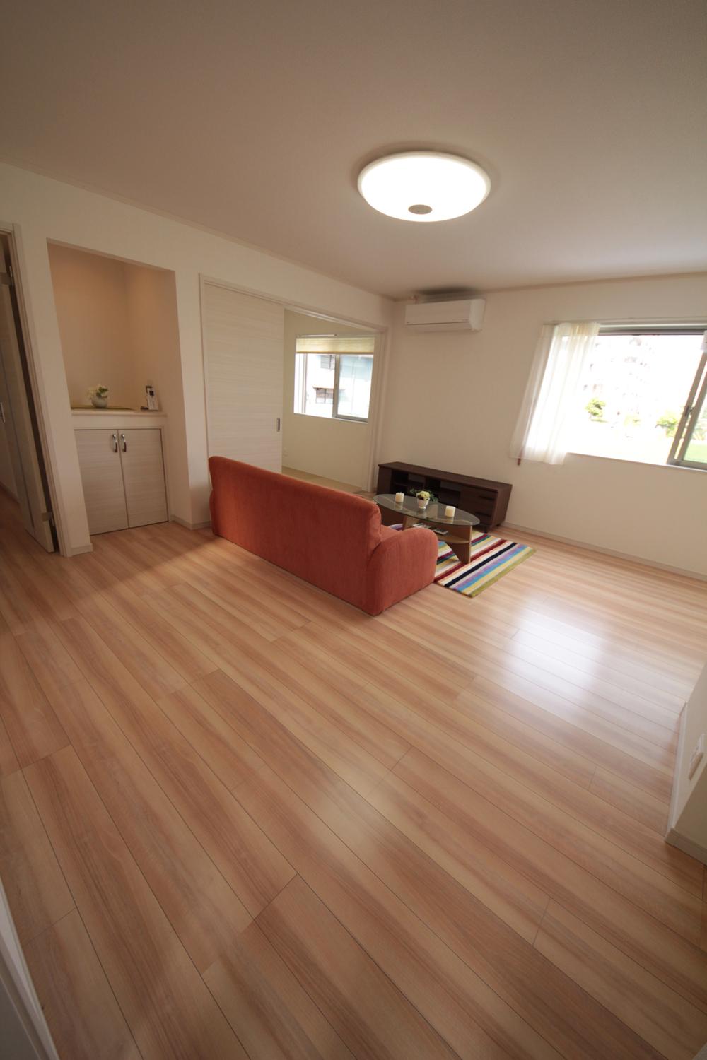 Living. Indoor (September 2013) Shooting