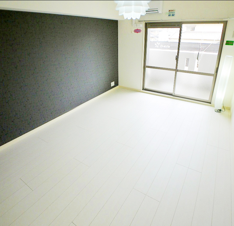 Living and room. Quite fashionable accent Cross