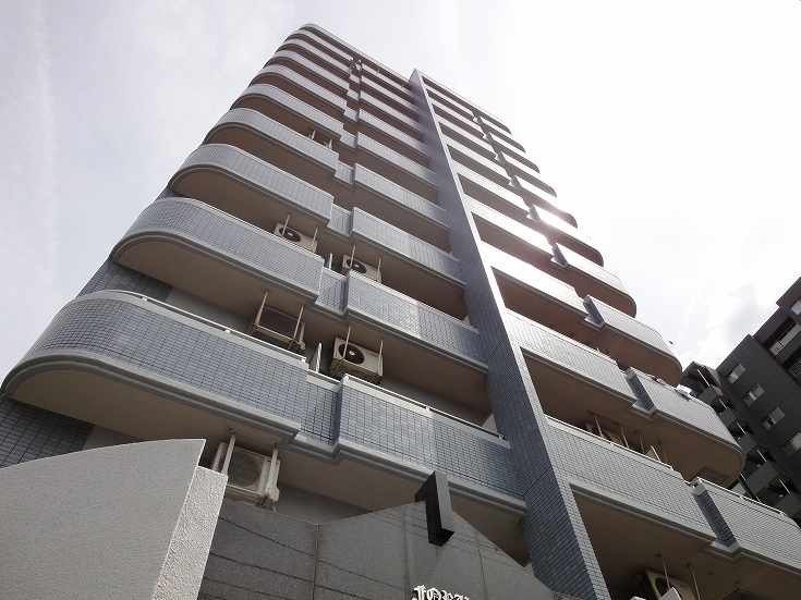 Building appearance. Cool also Bari' and appearance!