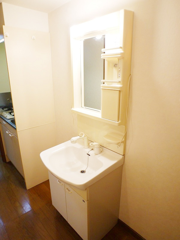 Living and room. Shandore with it is quite not at this price