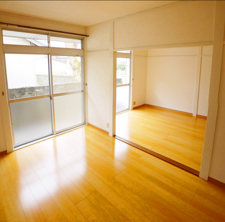 Living and room. Quite beautiful makeover room