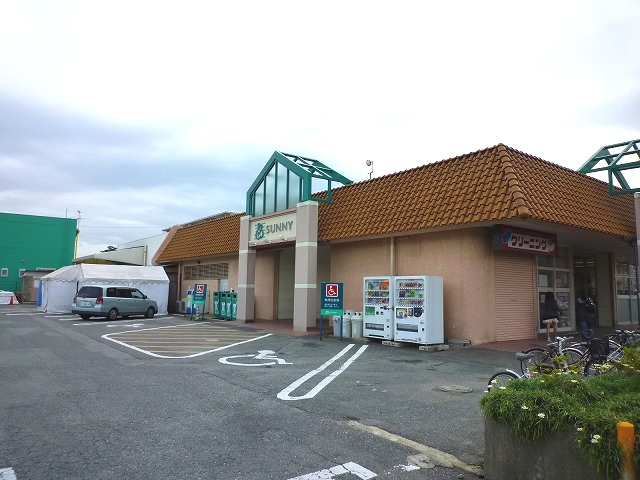 Supermarket. 953m to Sunny Shimoyamato store (Super)