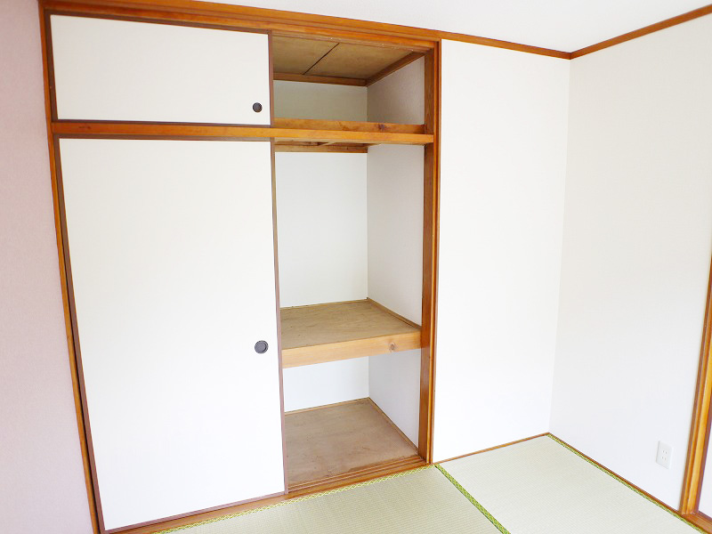 Receipt. Storage There are also plenty