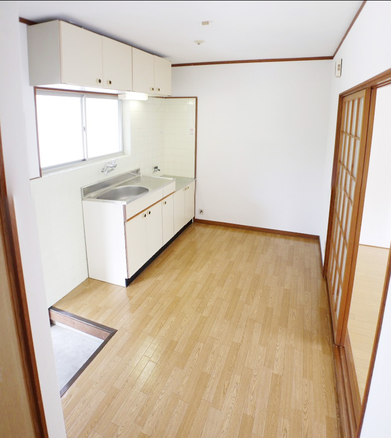 Living and room. Living is also in place to do flooring