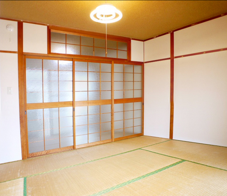 Living and room. Anytime you can preview