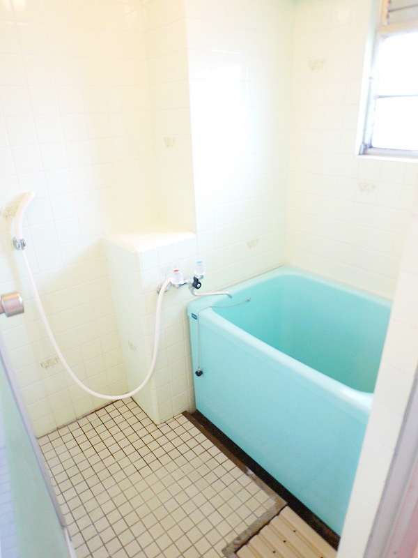 Bath. There are happy window