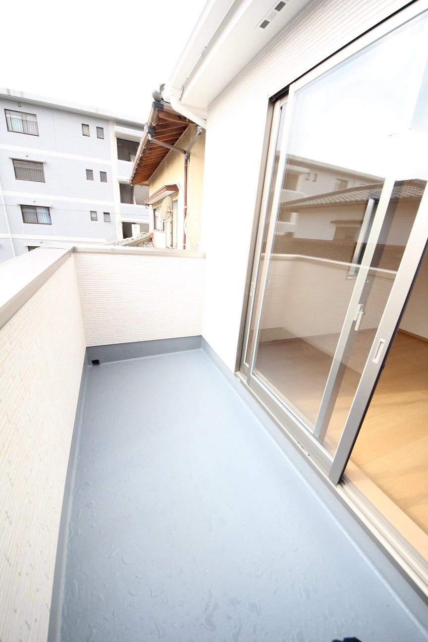 Balcony. (November 2013) Shooting