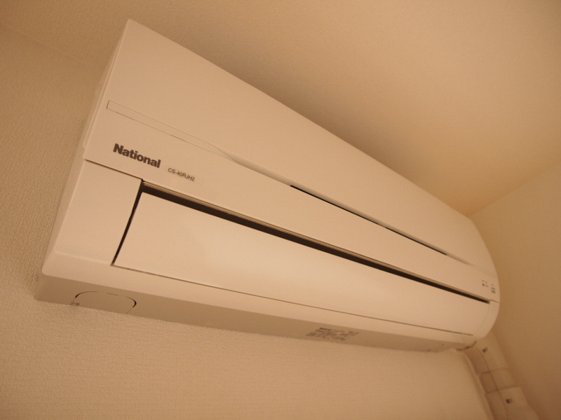 Other Equipment. Air conditioning has been attached to the living room while 3LDK.