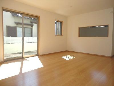 Living. South-facing bright LDK16 Pledge