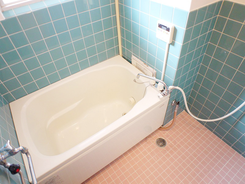 Bath. Even the bathroom is beautiful ~ ! !