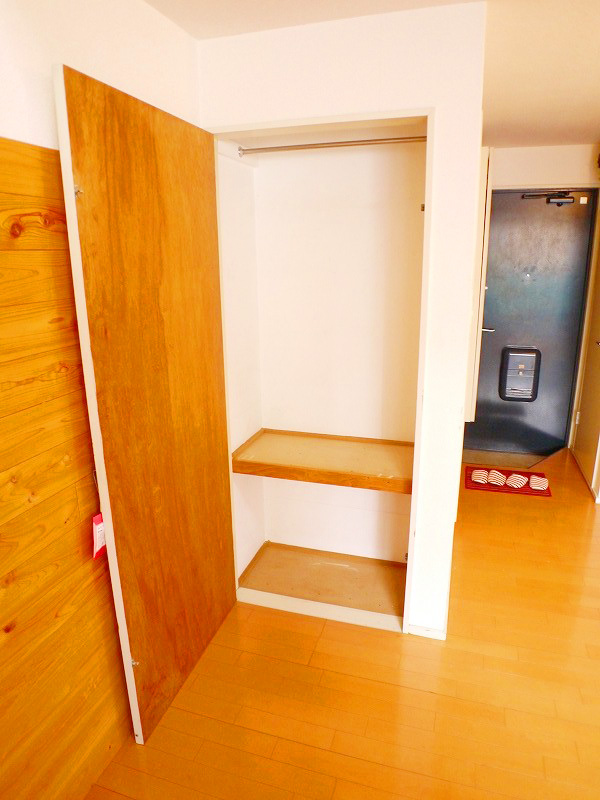 Receipt. Storage initial cost split Allowed