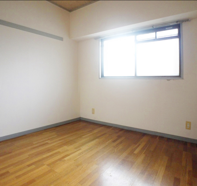 Other room space. Please look at once! It is a property that get surely love