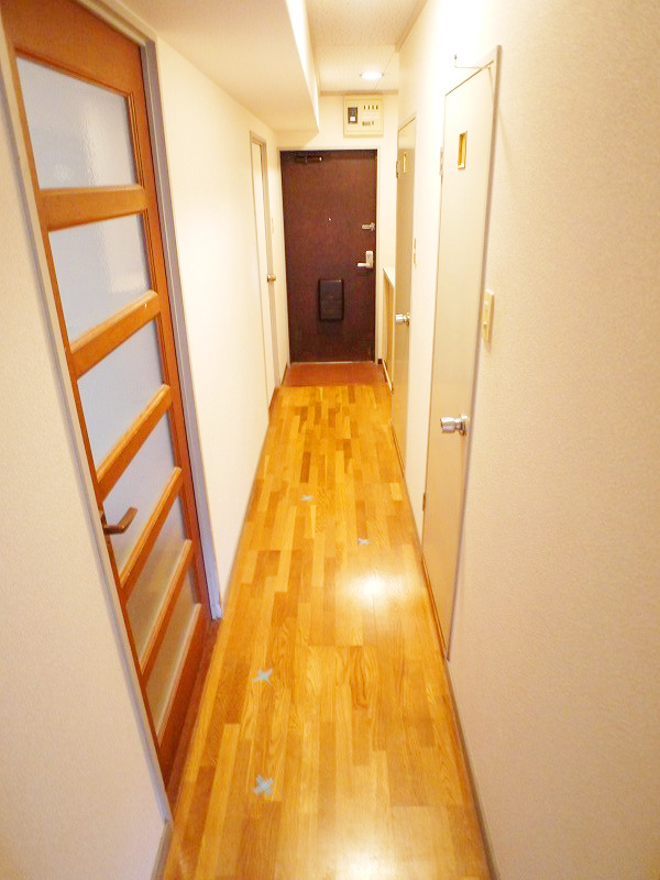 Entrance. Entrance before, Also it has become quite beautiful passage