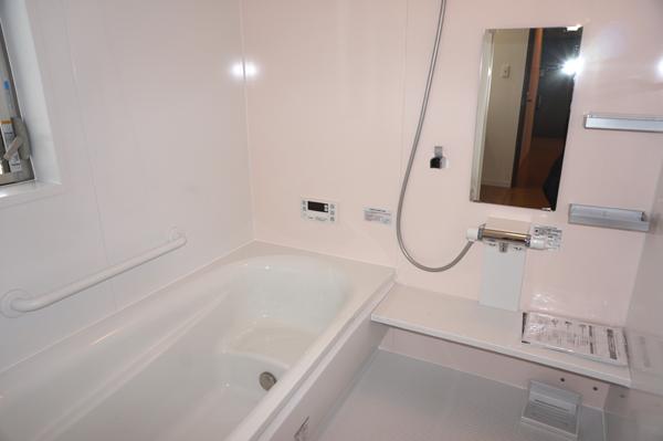 Bathroom. Indoor (11 May 2013) Shooting