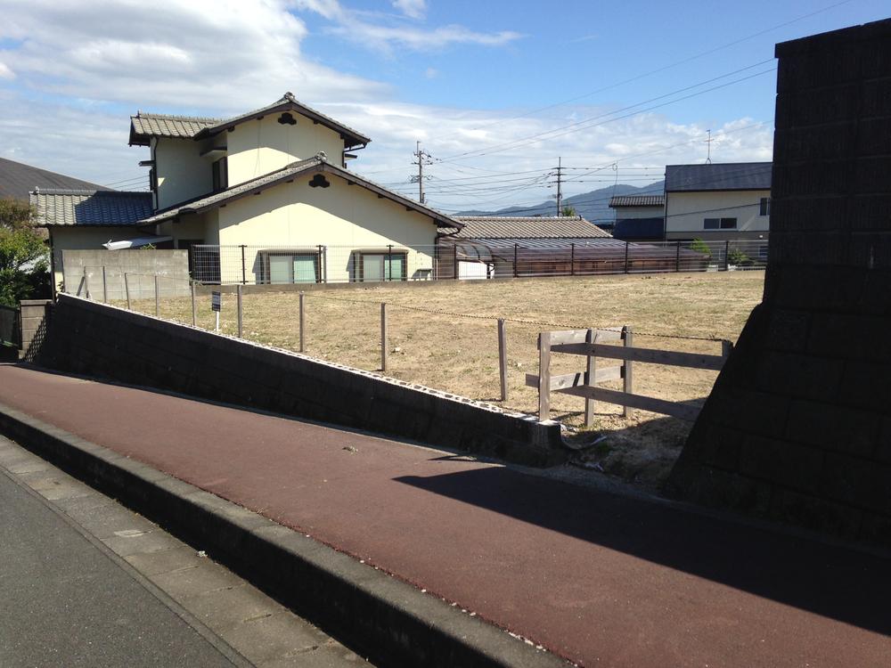 Local land photo. Local (2013) Shooting