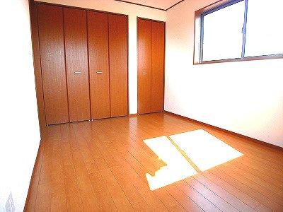 Non-living room. Same specifications Photos