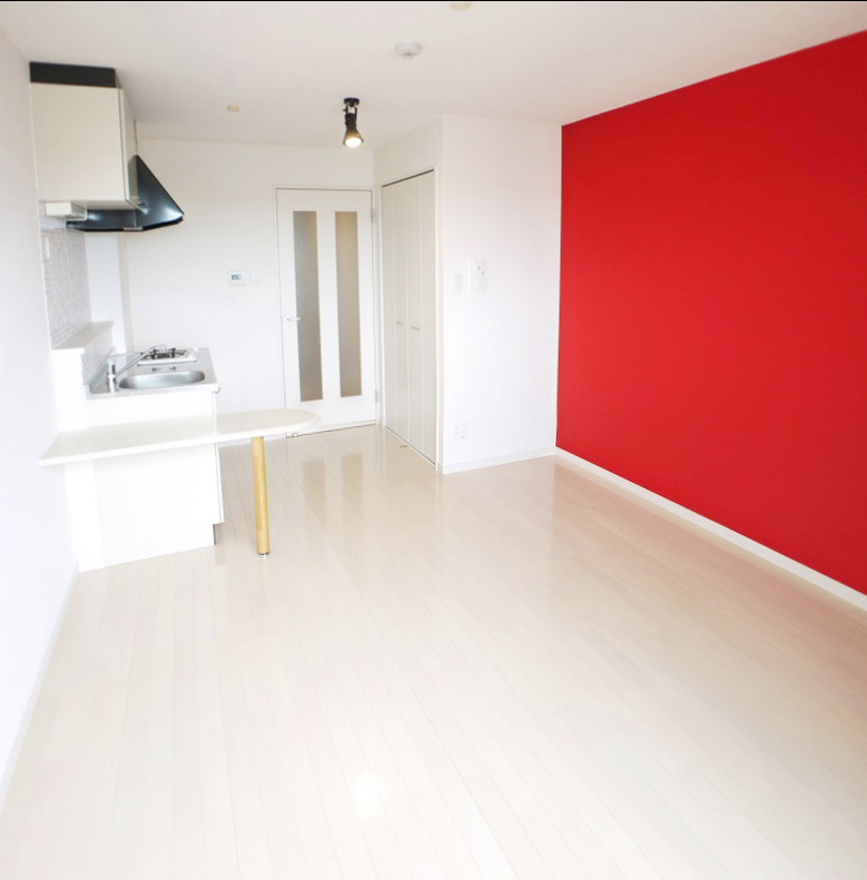 Living and room. Anytime you can preview so please feel free to contact