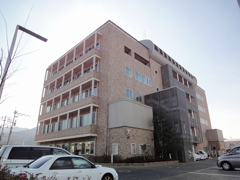 Police station ・ Police box. West police station (police station ・ Until alternating) 559m