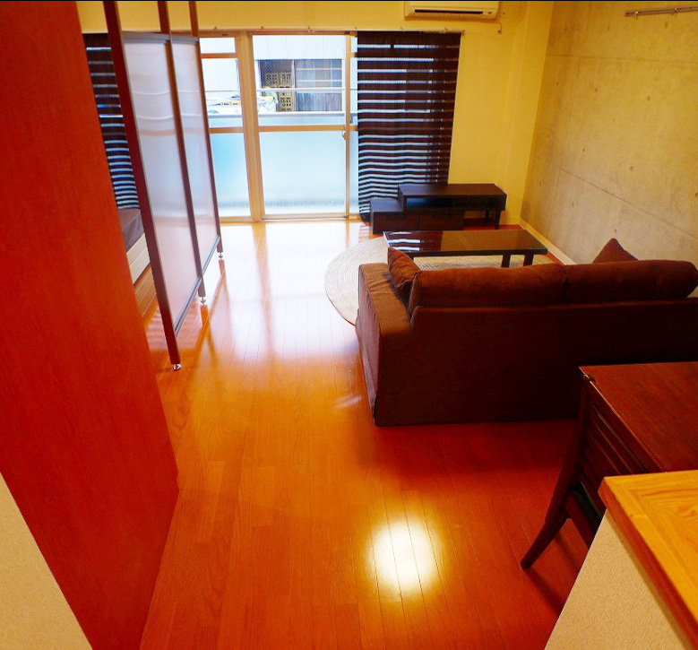 Living and room. Anytime you can preview so please feel free to contact