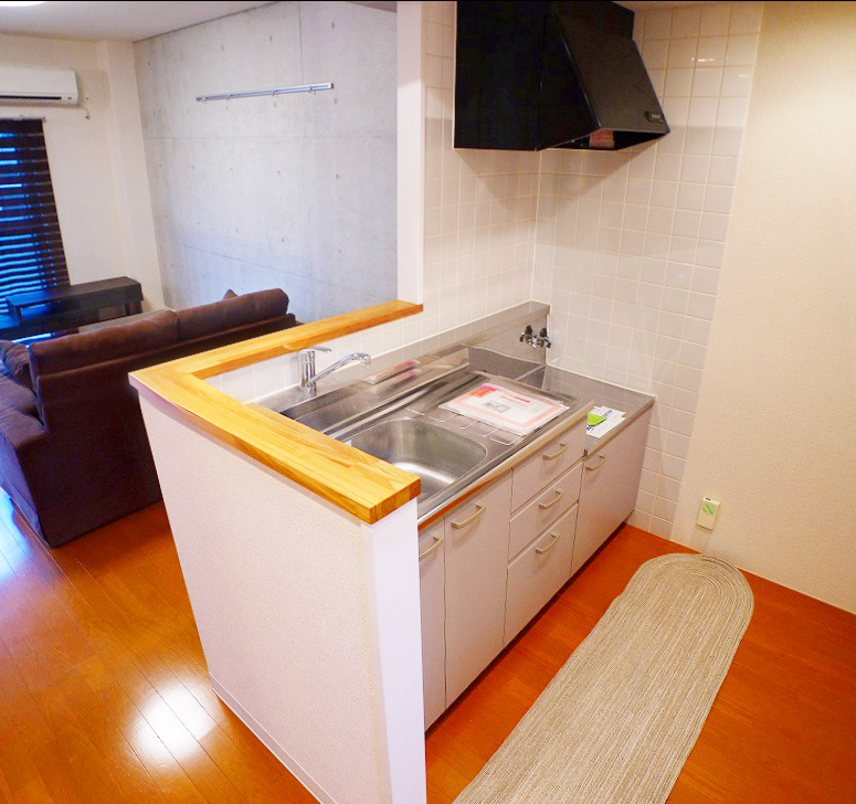 Kitchen. 2 lot gas stoves OK