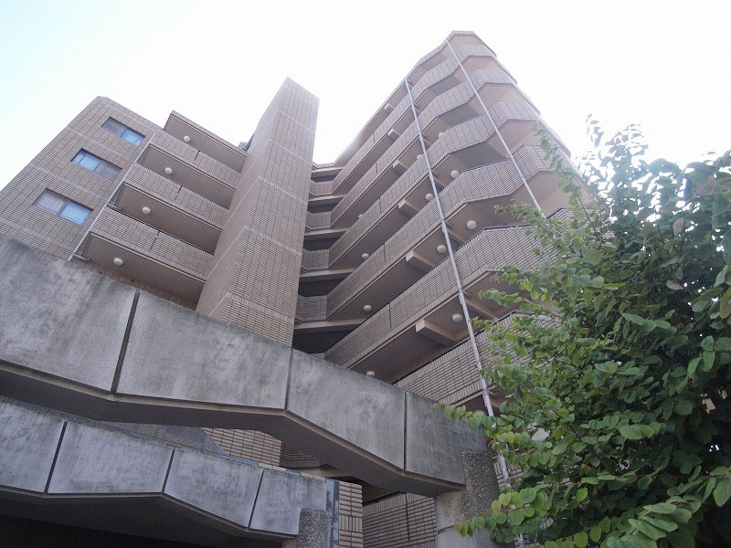 Building appearance. Bari' and appearance of the eight-story