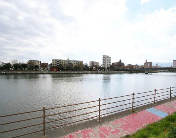 Building appearance. It feels good near Muromi