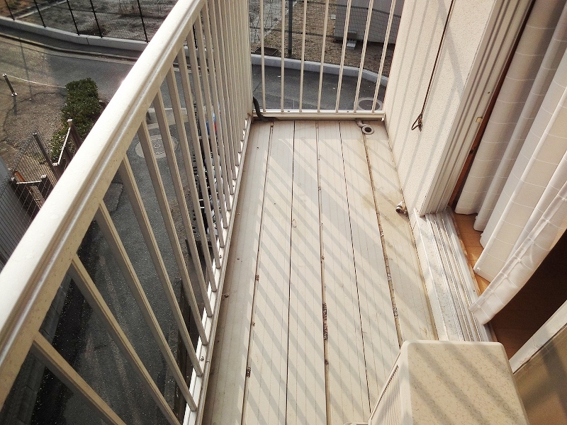 Balcony. You can also also washing because there balcony! 