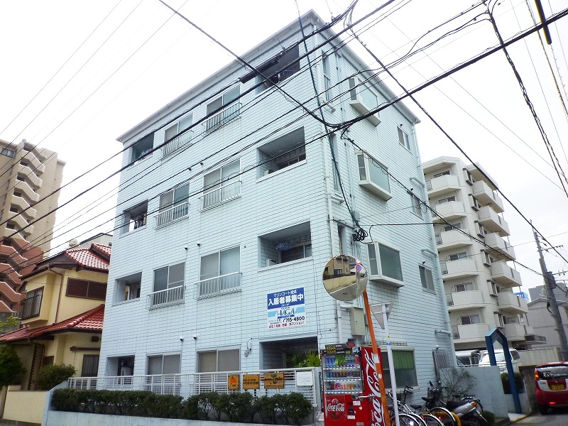 Building appearance. Condominium of ultra-good location