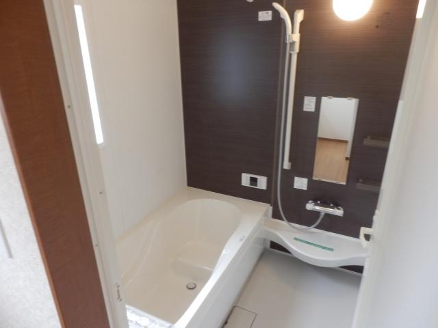 Same specifications photos (Other introspection). Bathroom