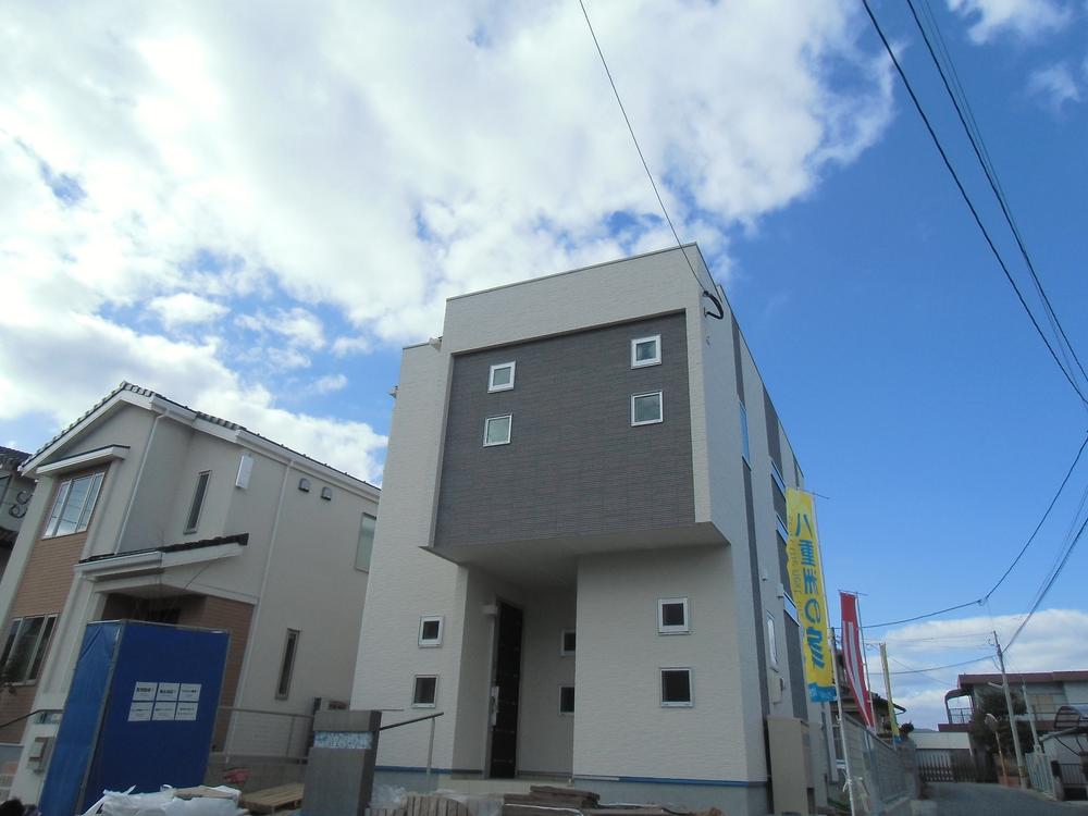 Local appearance photo