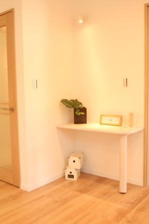 Same specifications photos (living). Counter in the living room It can also be used as a stand TEL reading ・ Personal computer, such as also (^ - ^)