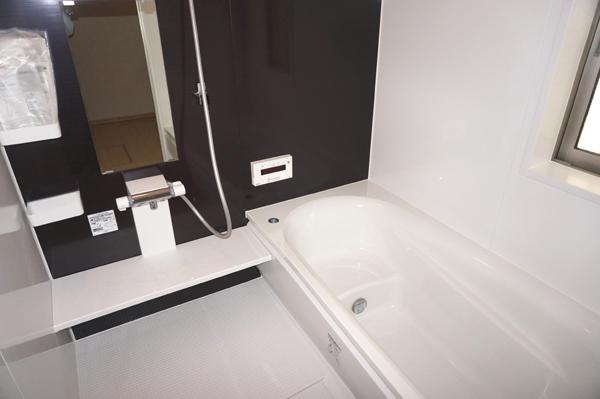 Bathroom. Indoor (10 May 2013) Shooting