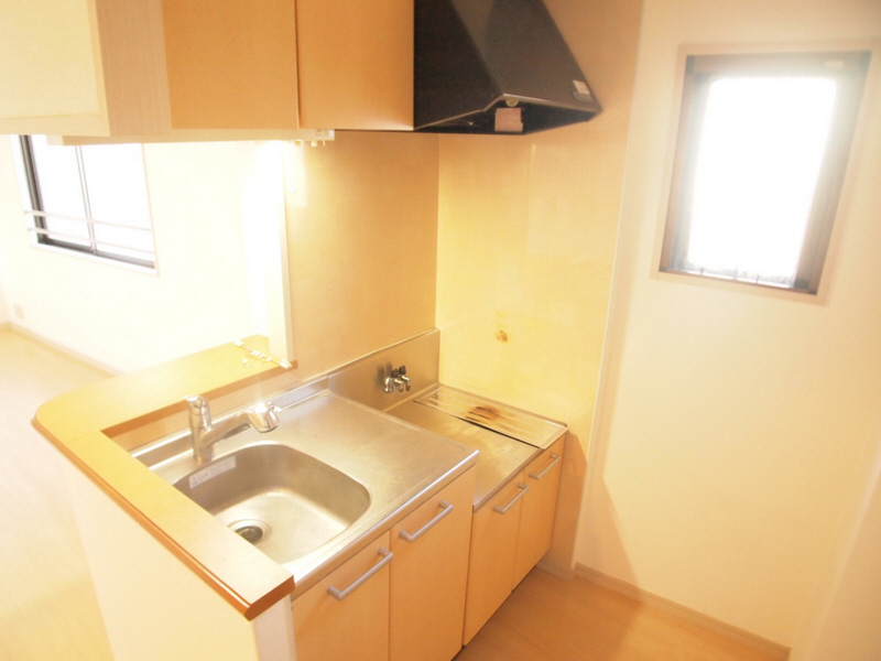 Kitchen. More nor there ventilation window