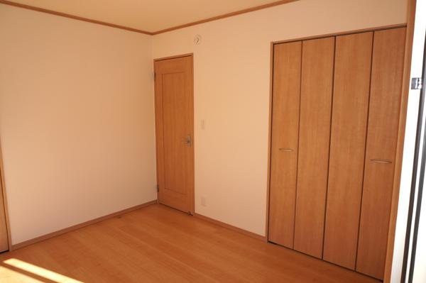 Non-living room. Indoor (11 May 2013) Shooting