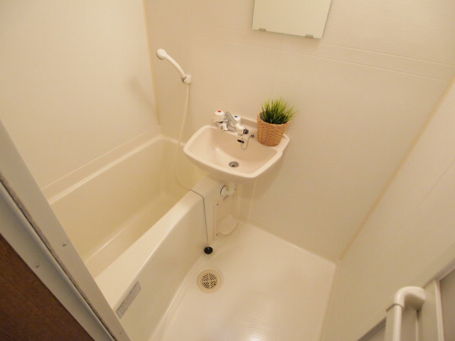 Bath. bus, Toilet is another