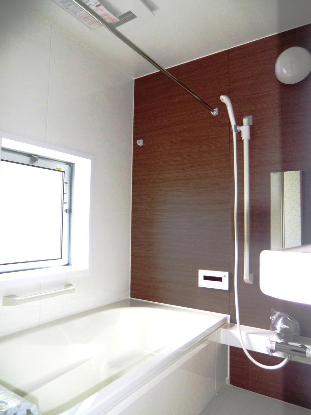 Same specifications photo (bathroom). Same specifications, Bathroom heating dryer standard