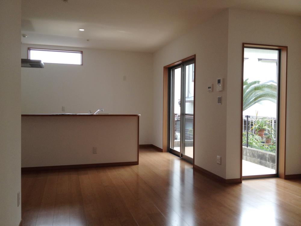 Living. Indoor (12 May 2013) Shooting