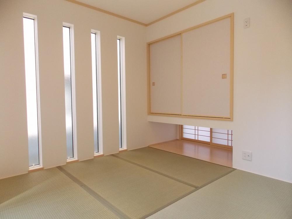Same specifications photos (Other introspection). Is a Japanese-style room It is useful to have a little Japanese-style room at the time of visitor (^_^) /