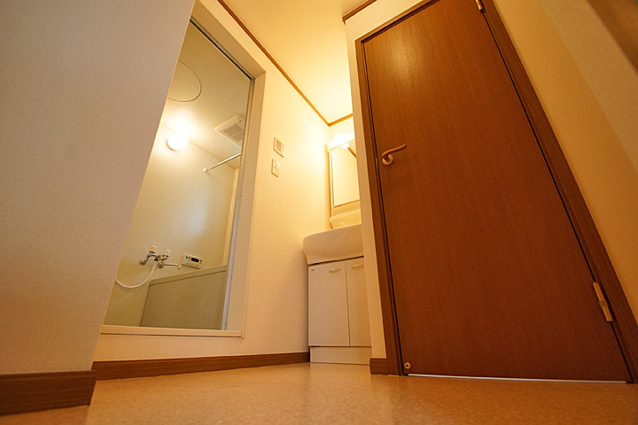 Washroom. Wash ・ Dressing room