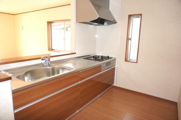 Kitchen. Indoor (12 May 2013) Shooting