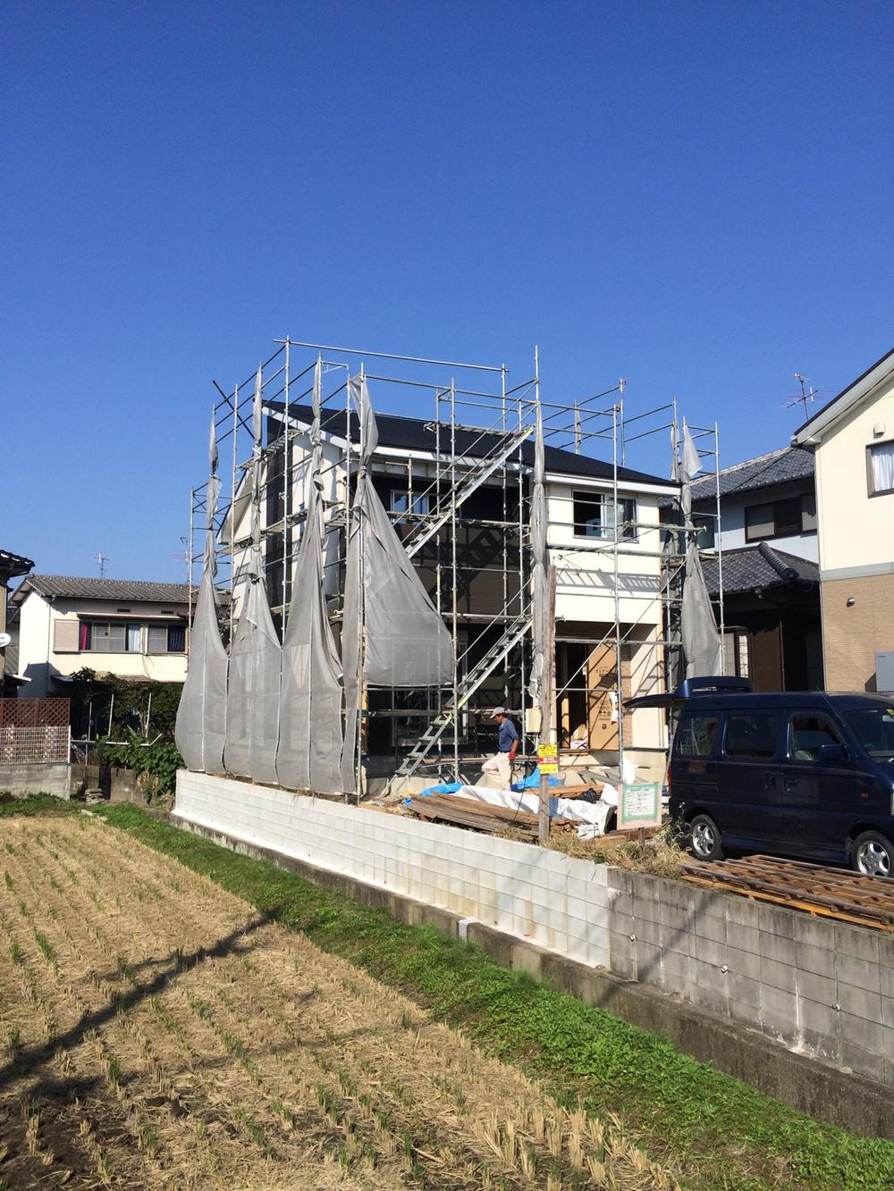 Local appearance photo. Local (11 May 2013) Shooting