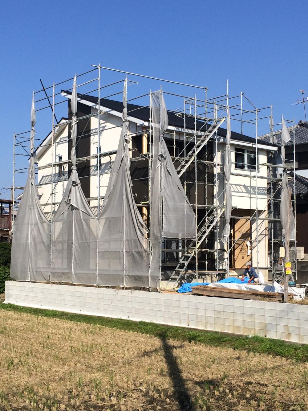 Local appearance photo. Local (11 May 2013) Shooting