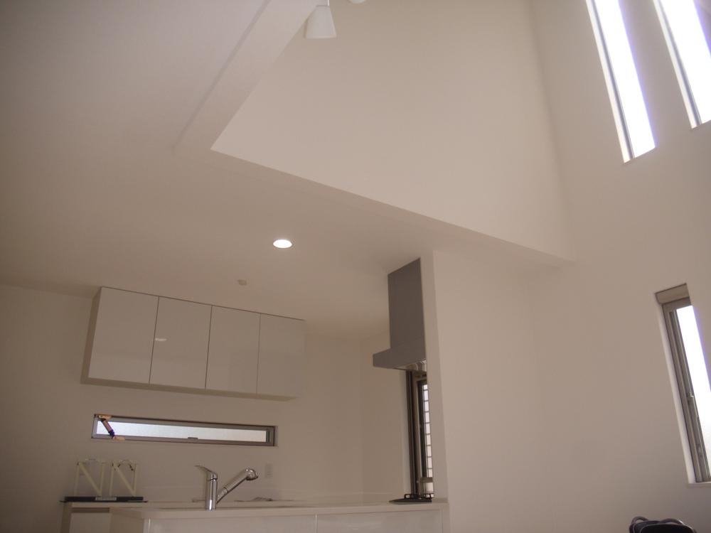 Same specifications photos (Other introspection)