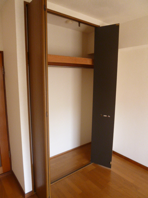 Receipt. Storage of large capacity.