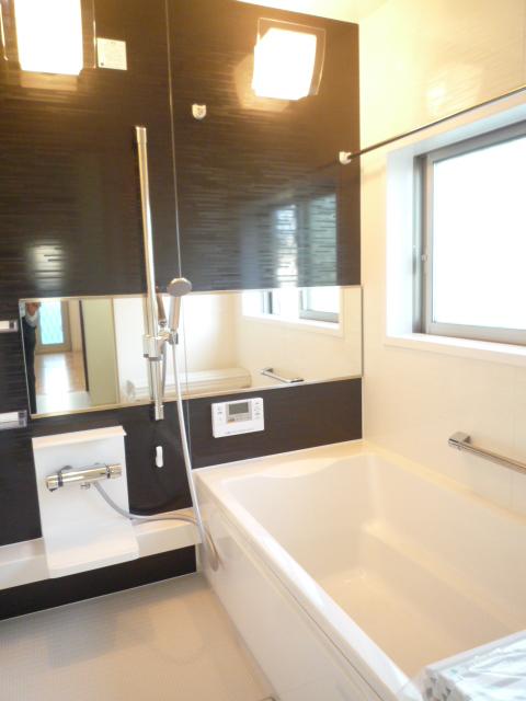 Same specifications photo (bathroom).  ◆ Example of construction ◆