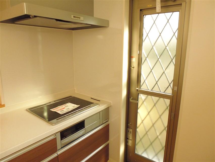 Kitchen. IH cooking heater