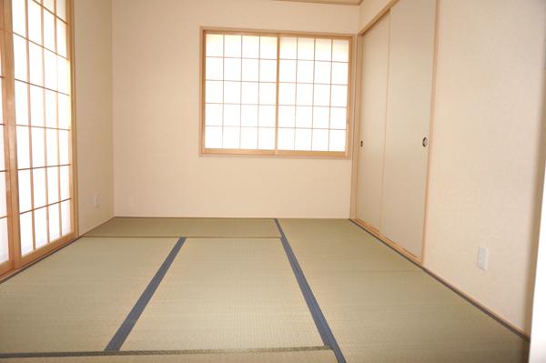 Non-living room. Indoor (September 2013) Shooting