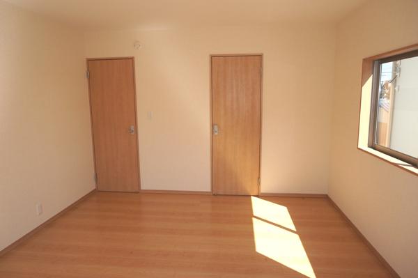 Non-living room. Indoor (September 2013) Shooting