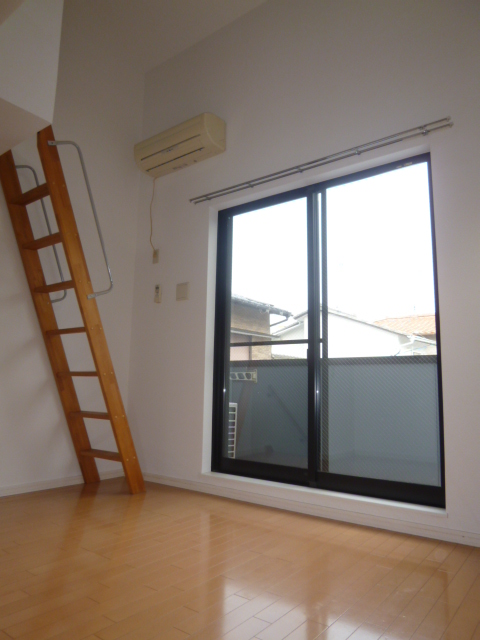 Living and room. With floor heating ~ ☆