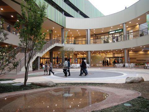 Shopping centre. 2000m until the leaves Mall Hashimoto